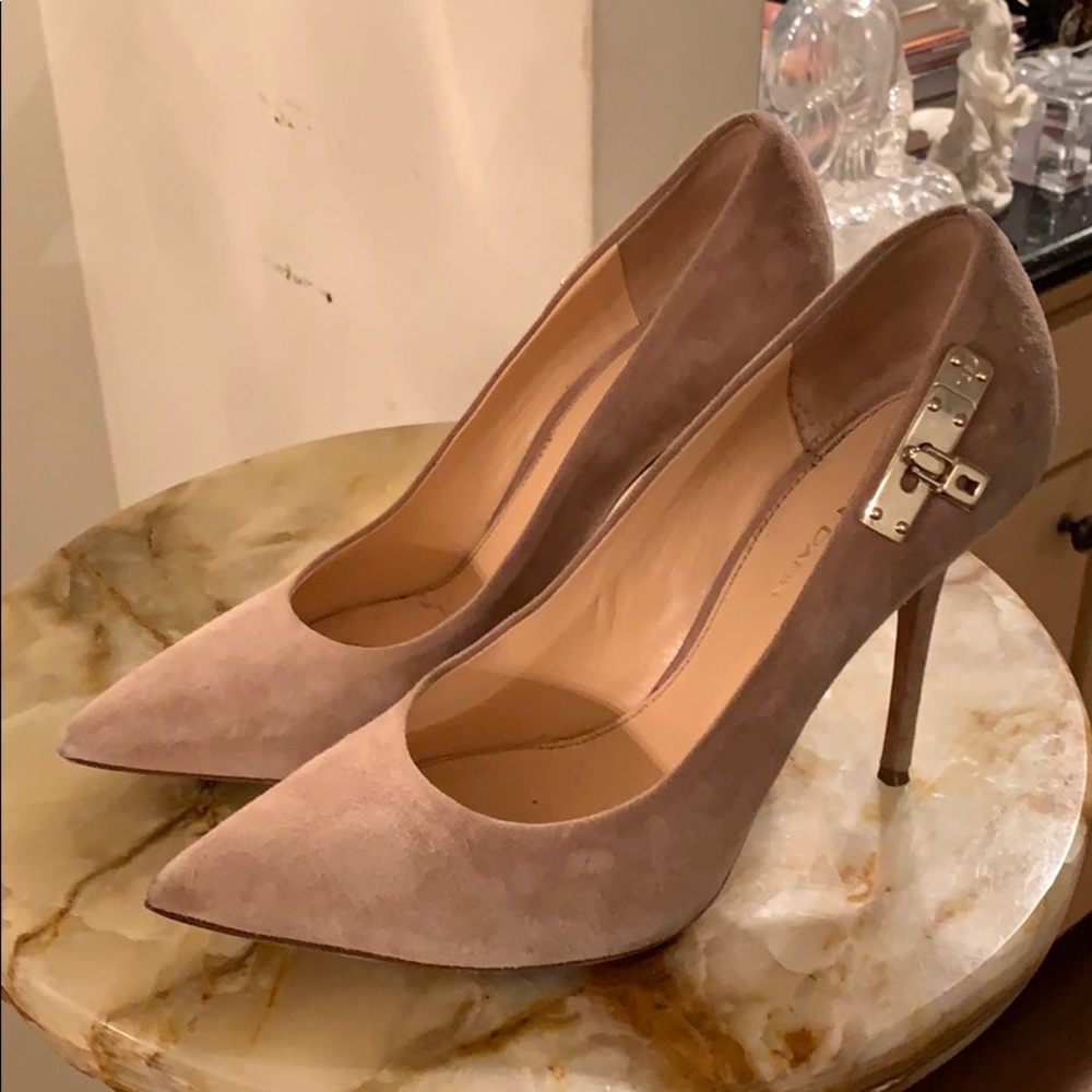 Original Steven Dann  suede pumps w gold hardware